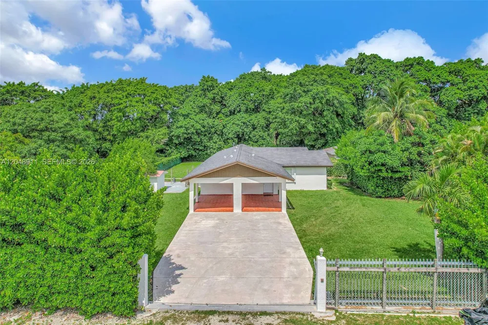 19200 SW 216th St Miami, FL 33170