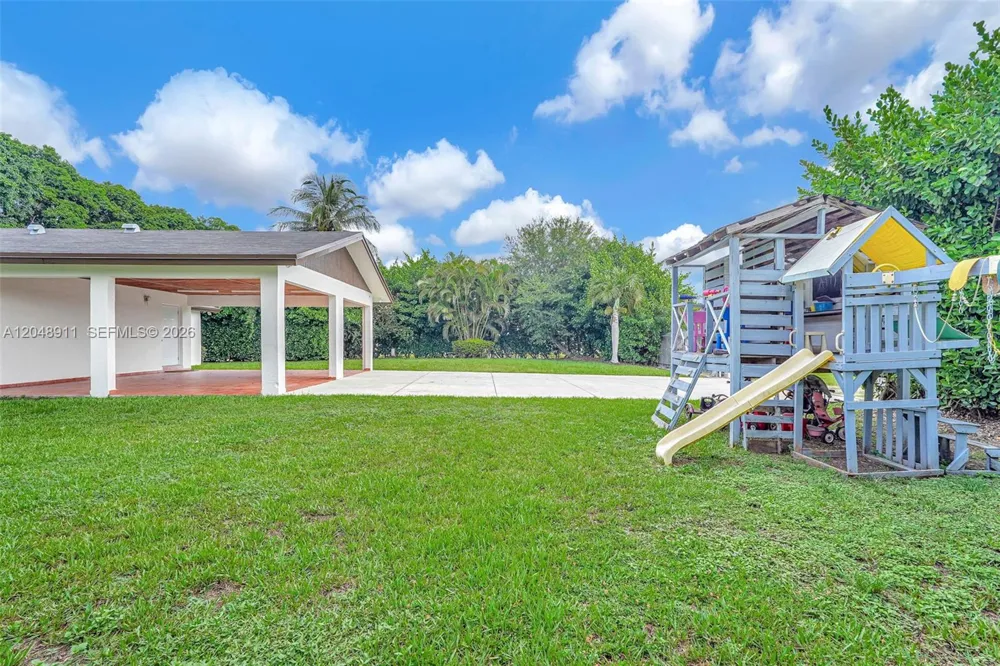 19200 SW 216th St Miami, FL 33170