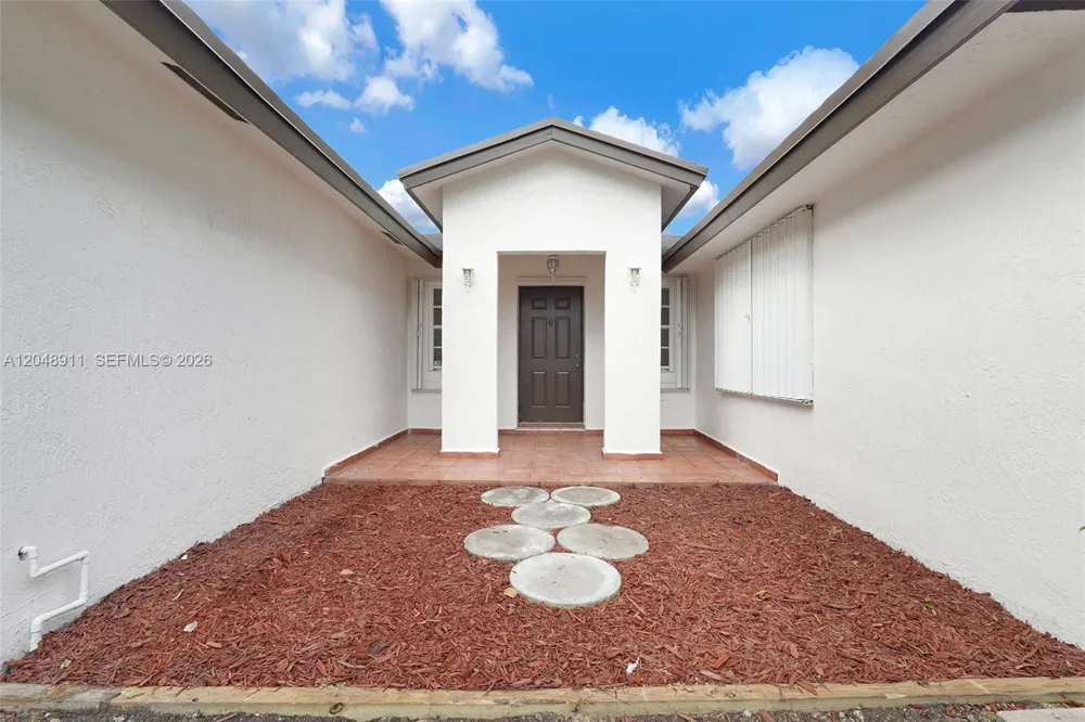 19200 SW 216th St Miami, FL 33170