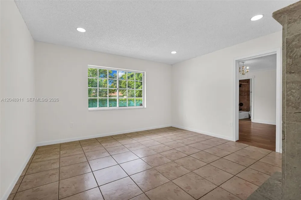 19200 SW 216th St Miami, FL 33170
