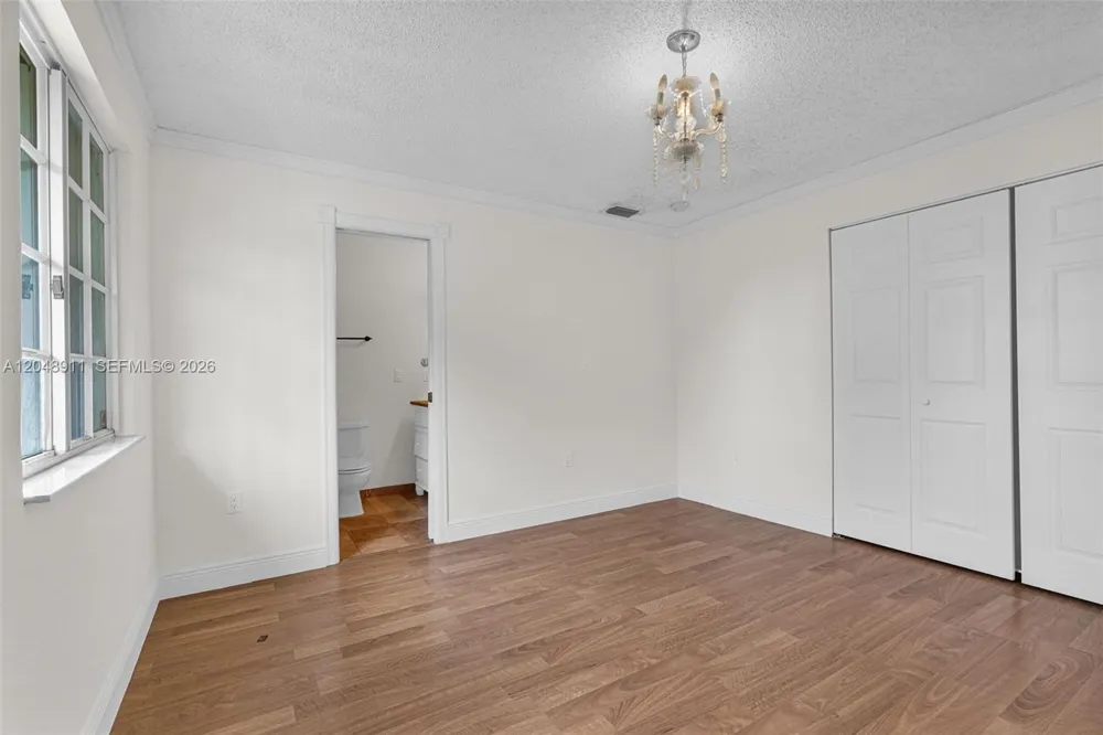 19200 SW 216th St Miami, FL 33170