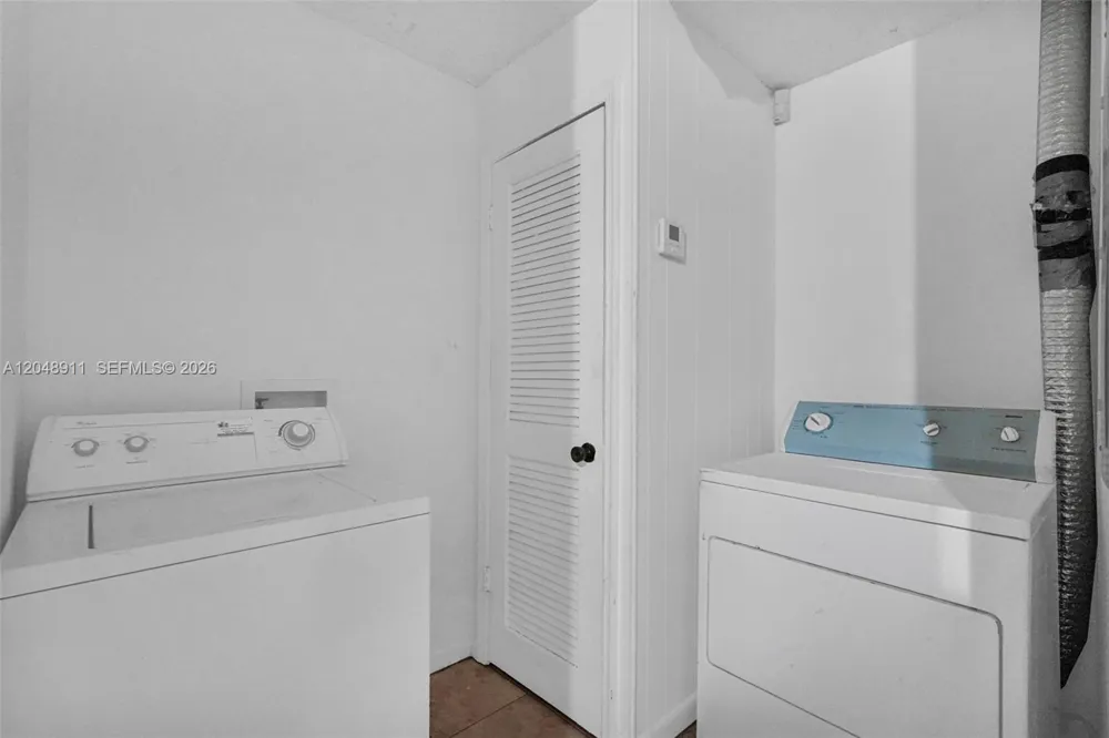 19200 SW 216th St Miami, FL 33170