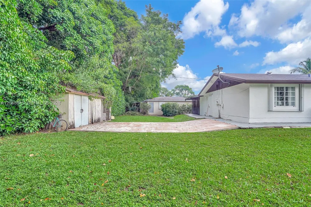 19200 SW 216th St Miami, FL 33170