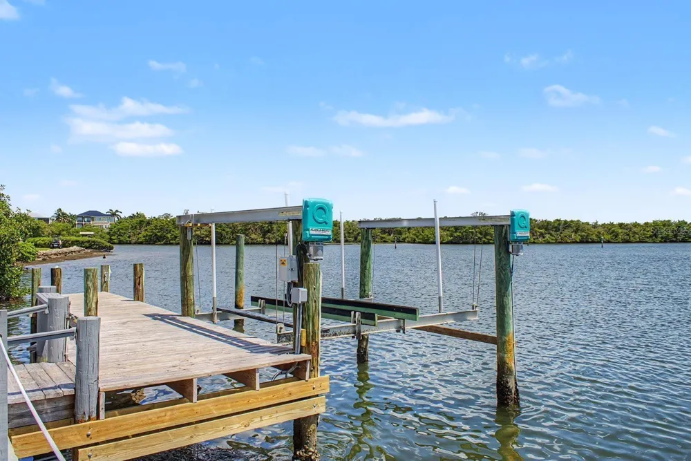 6927 21ST STREET W Bradenton, FL 34207