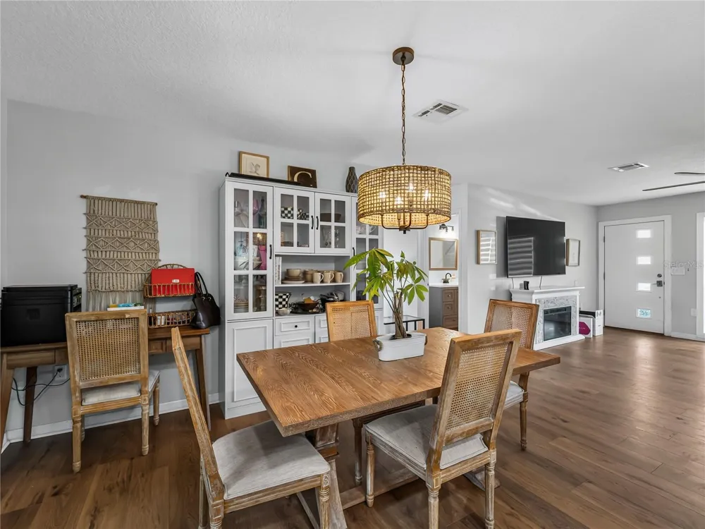 2915 WEBBER STREET Sarasota, FL 34239