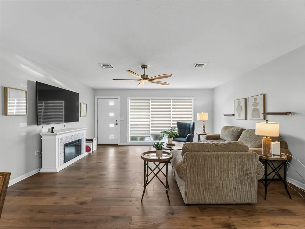 2915 WEBBER STREET Sarasota, FL 34239