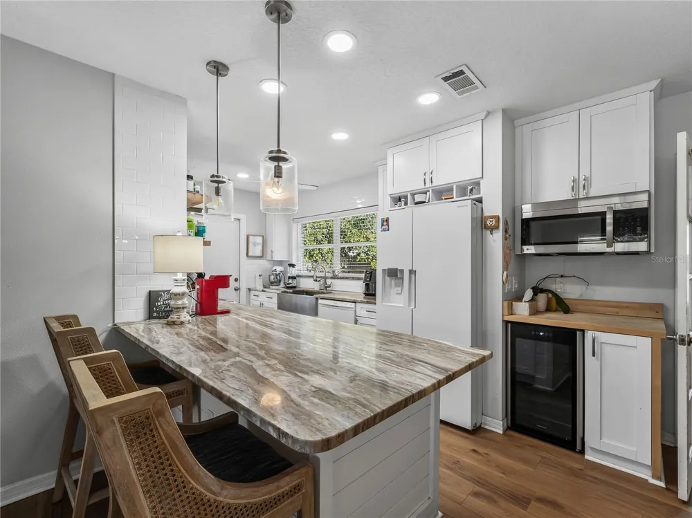 2915 WEBBER STREET Sarasota, FL 34239