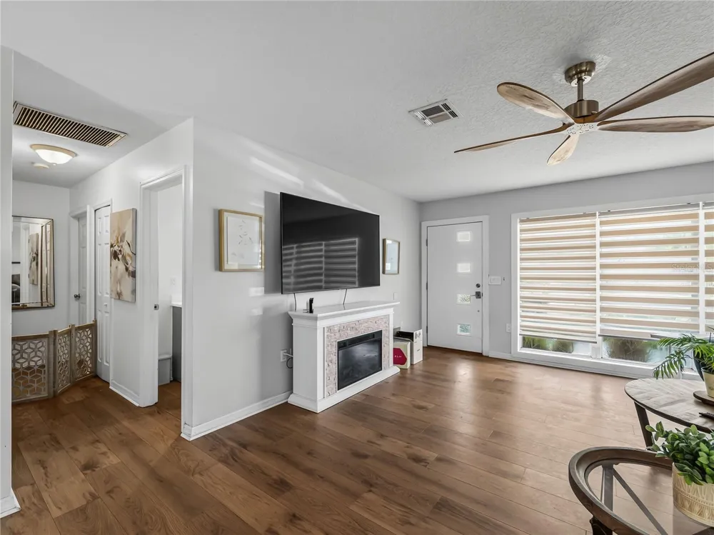 2915 WEBBER STREET Sarasota, FL 34239