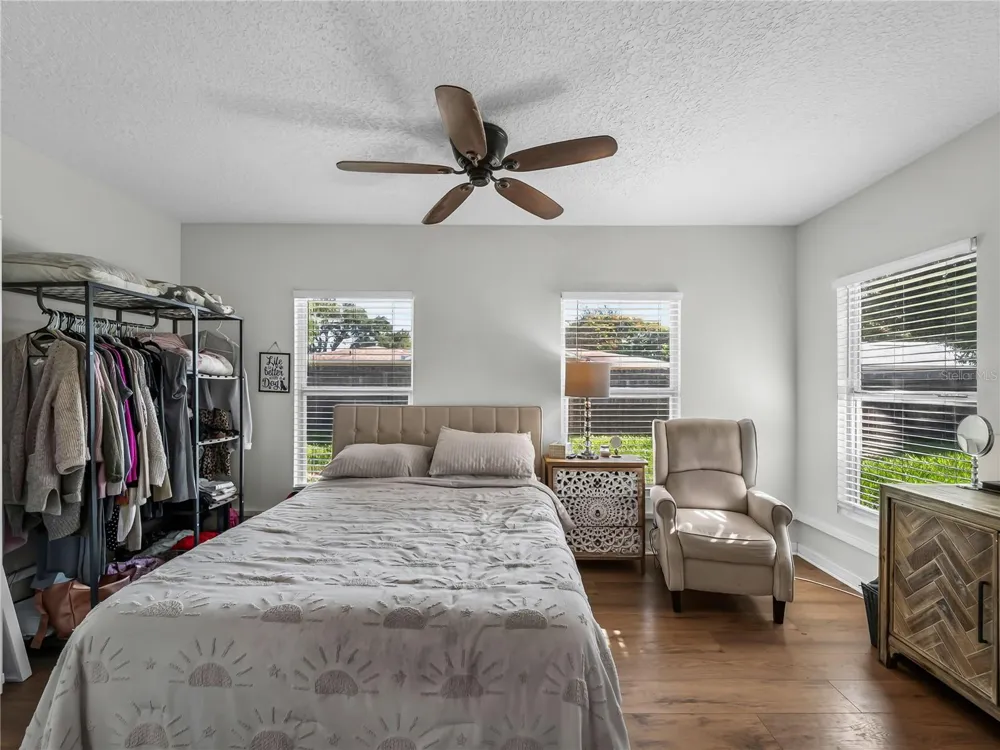 2915 WEBBER STREET Sarasota, FL 34239