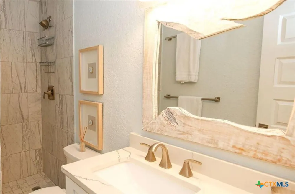 104 Cove East #107 Horseshoe Bay, TX 78657