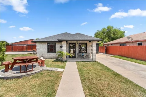 670 St John Drive