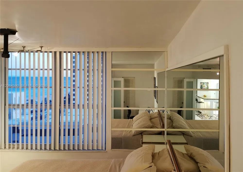 100 Lincoln Rd #1424 Miami Beach, FL 33139