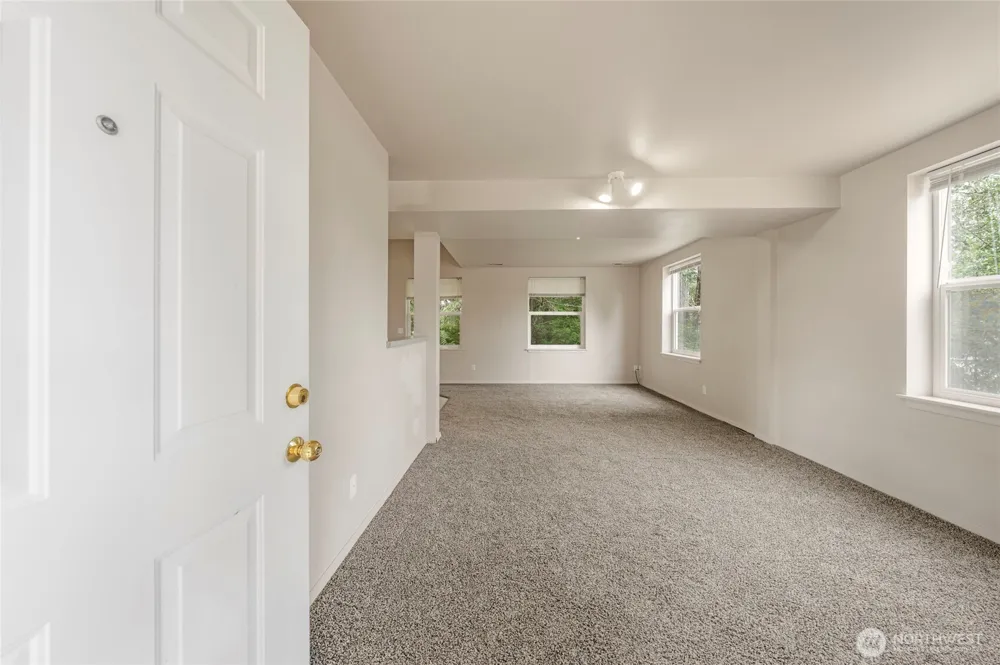 6387 NW Aileron Court Silverdale, WA 98383