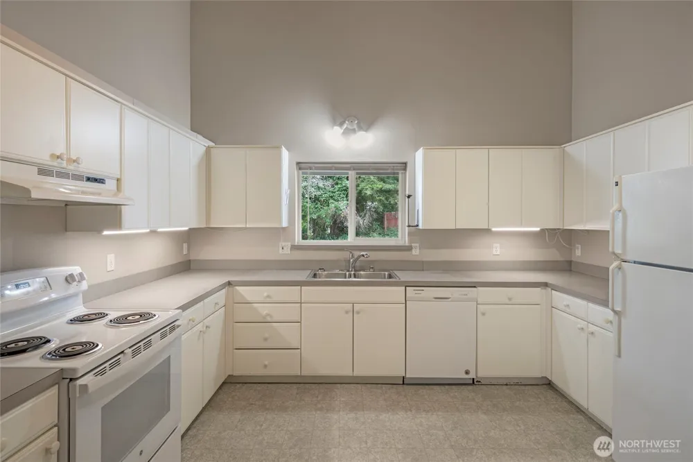 6387 NW Aileron Court Silverdale, WA 98383
