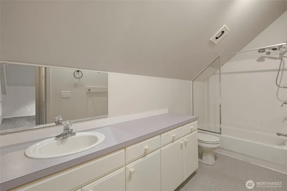 6387 NW Aileron Court Silverdale, WA 98383
