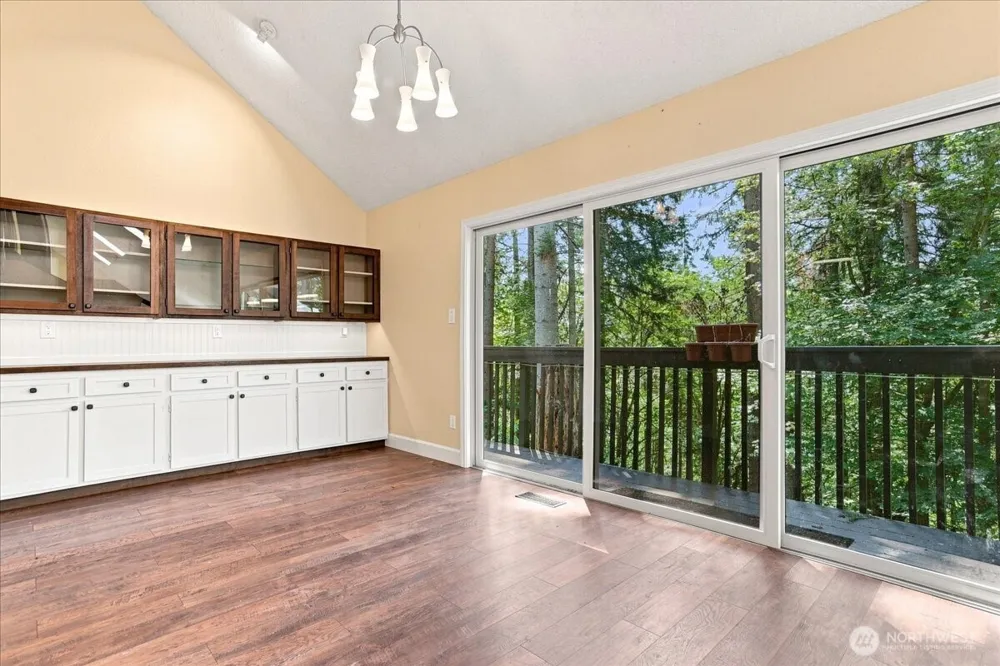 2425 Archwood Drive Longview, WA 98632