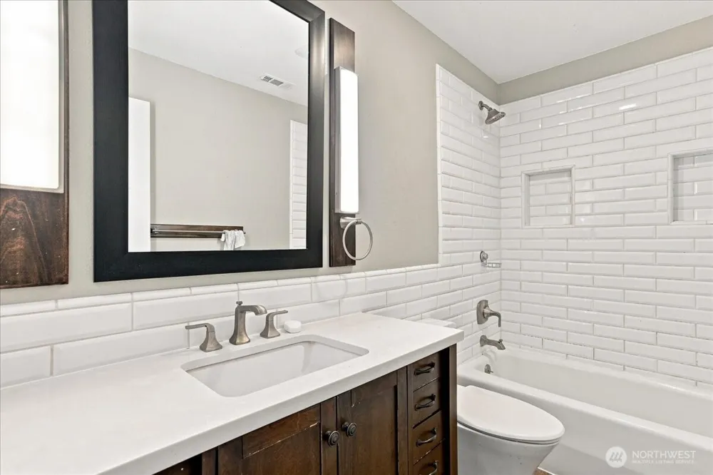 2425 Archwood Drive Longview, WA 98632