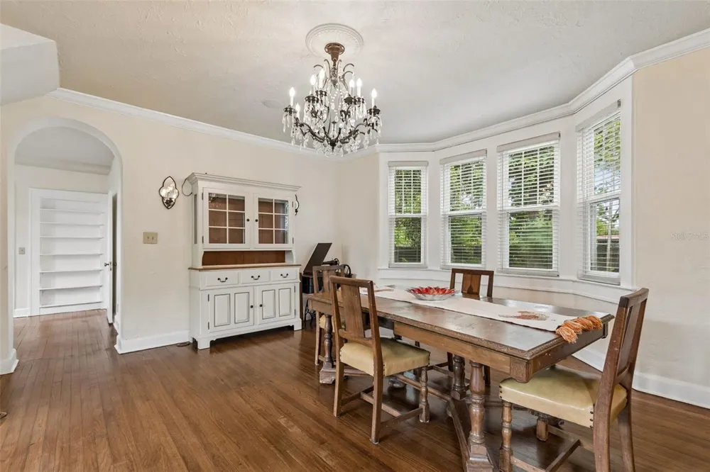 2518 GRANADA CIRCLE E St Petersburg, FL 33712