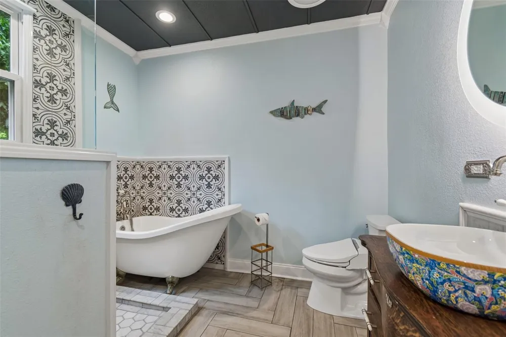 2518 GRANADA CIRCLE E St Petersburg, FL 33712