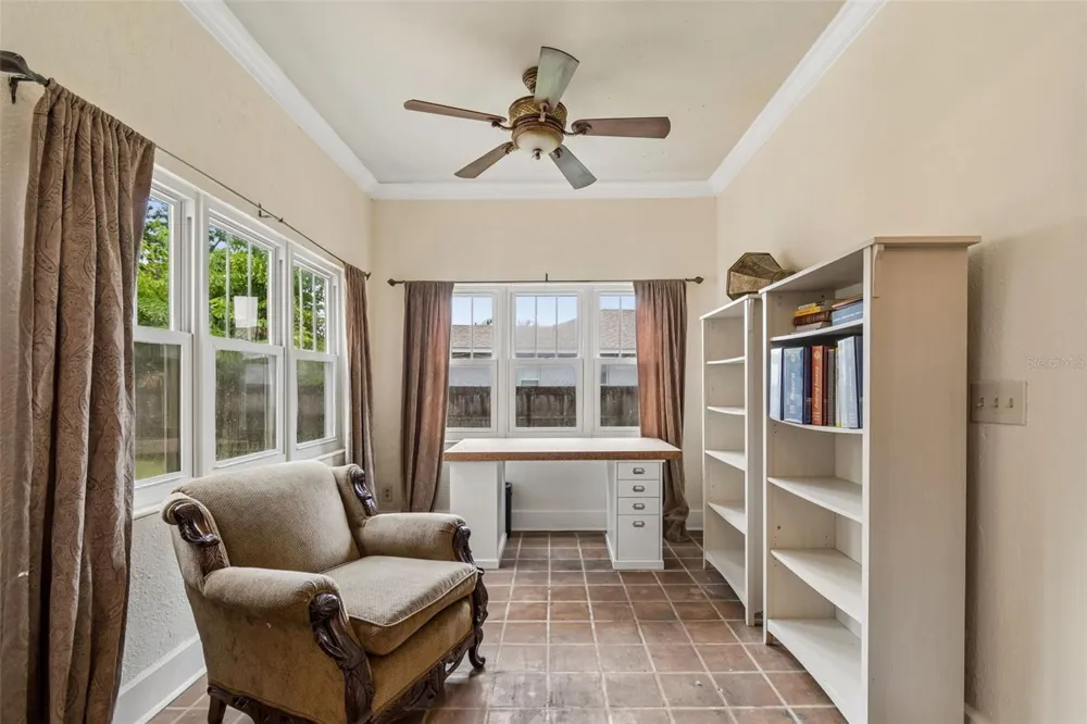 2518 GRANADA CIRCLE E St Petersburg, FL 33712