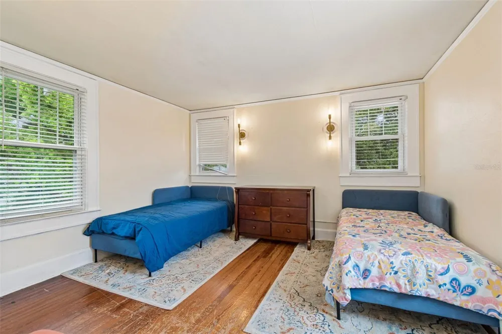 2518 GRANADA CIRCLE E St Petersburg, FL 33712
