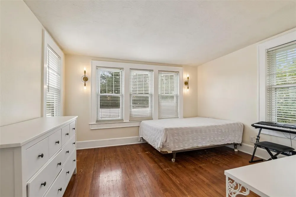 2518 GRANADA CIRCLE E St Petersburg, FL 33712