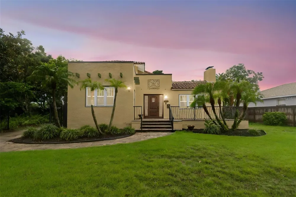 2518 GRANADA CIRCLE E St Petersburg, FL 33712