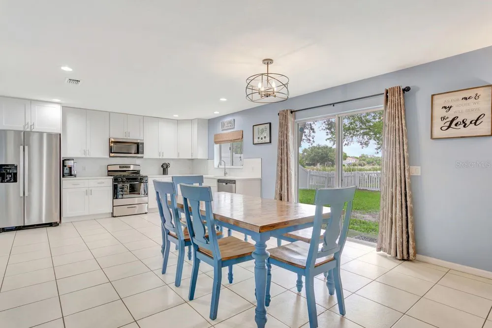 6818 WATERTON DRIVE Riverview, FL 33578