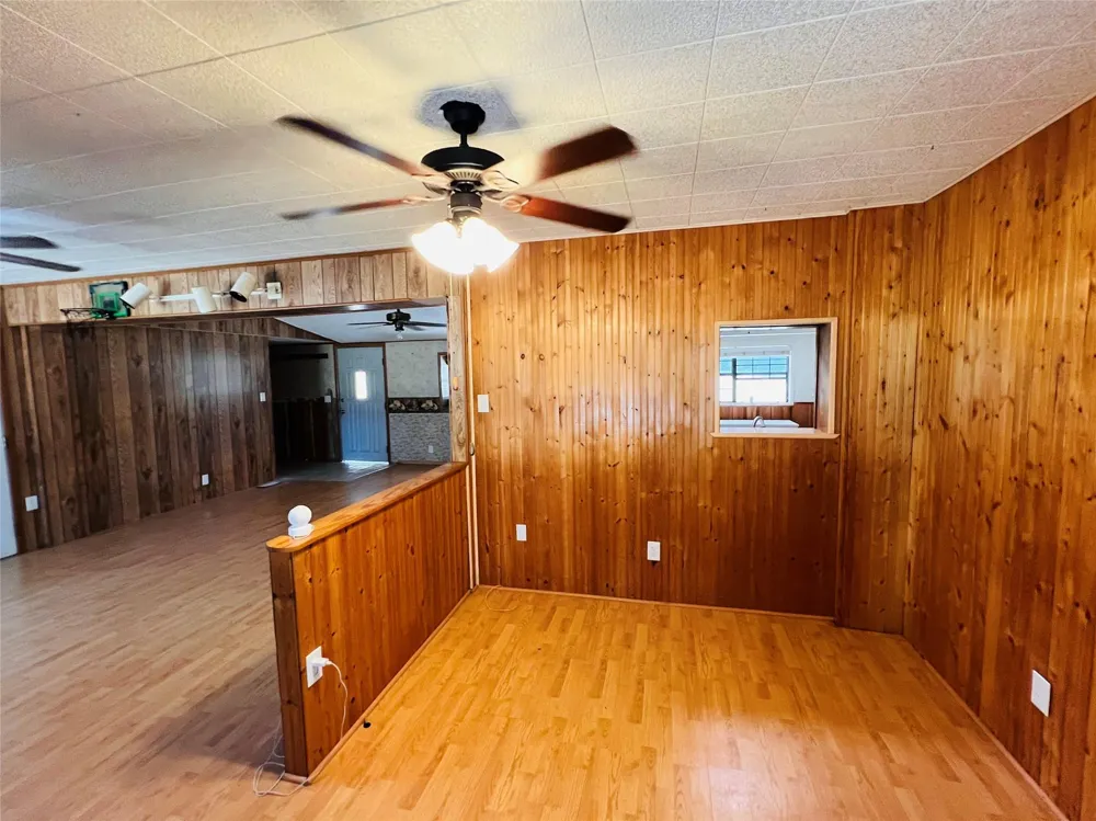 6335 Pr 4030 Normangee, TX 77871