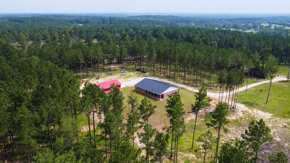2145 Fm 946 S Oakhurst, TX 77359