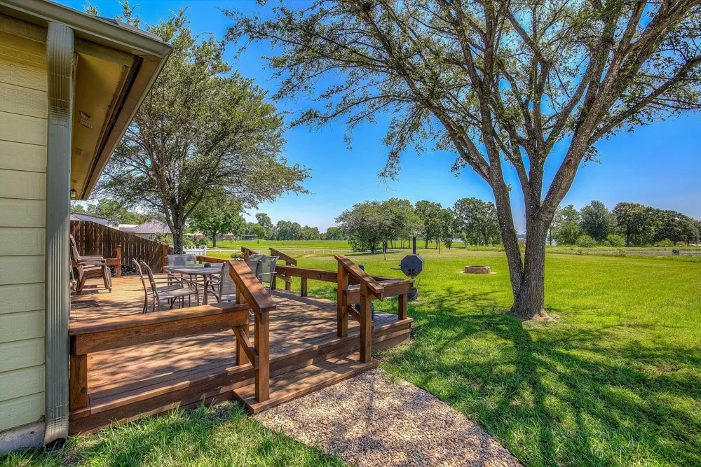 166 County Road 1559 Alba, TX 75410