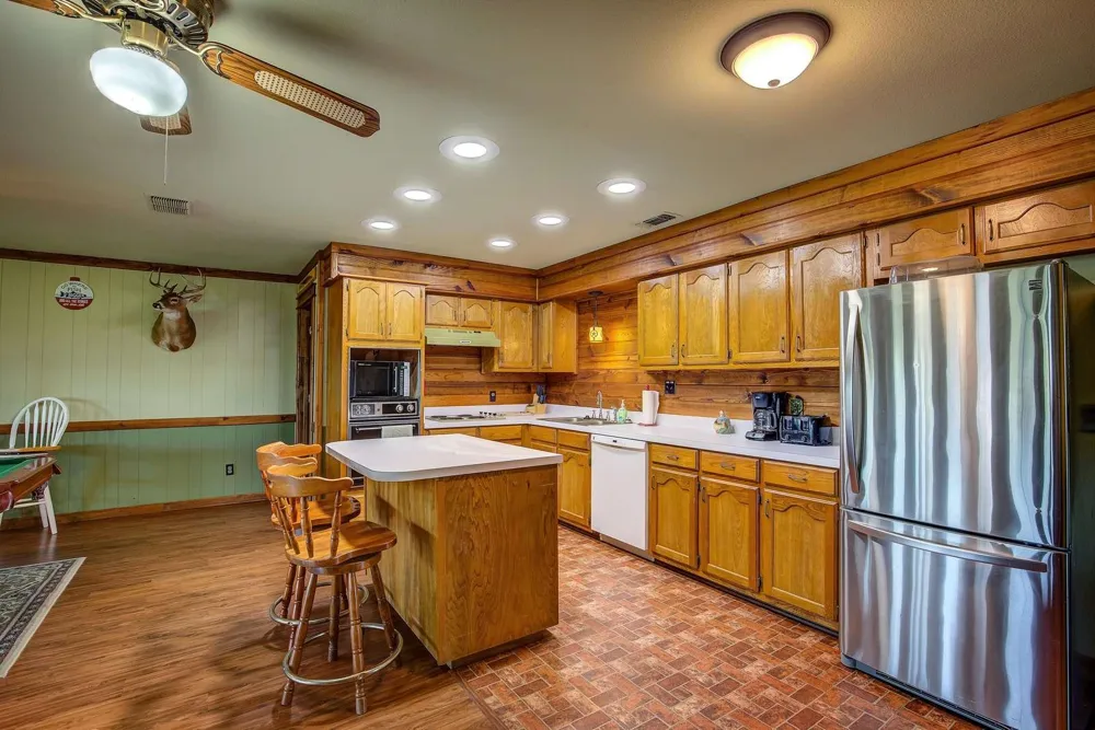 166 County Road 1559 Alba, TX 75410