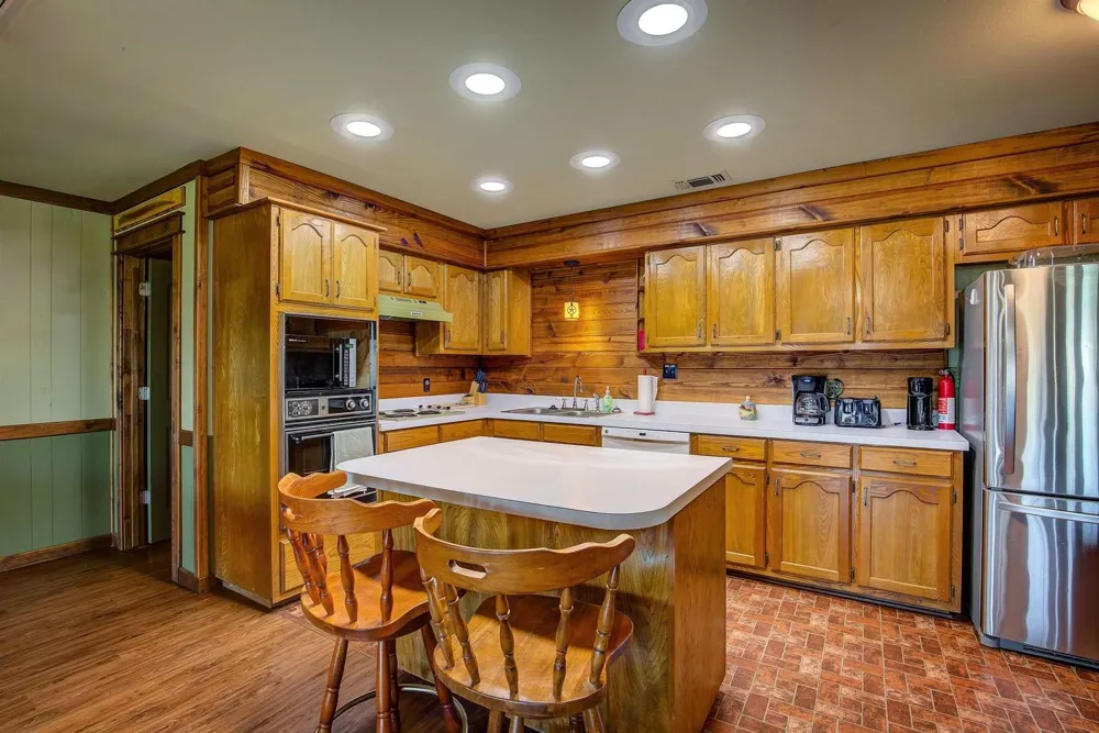 166 County Road 1559 Alba, TX 75410