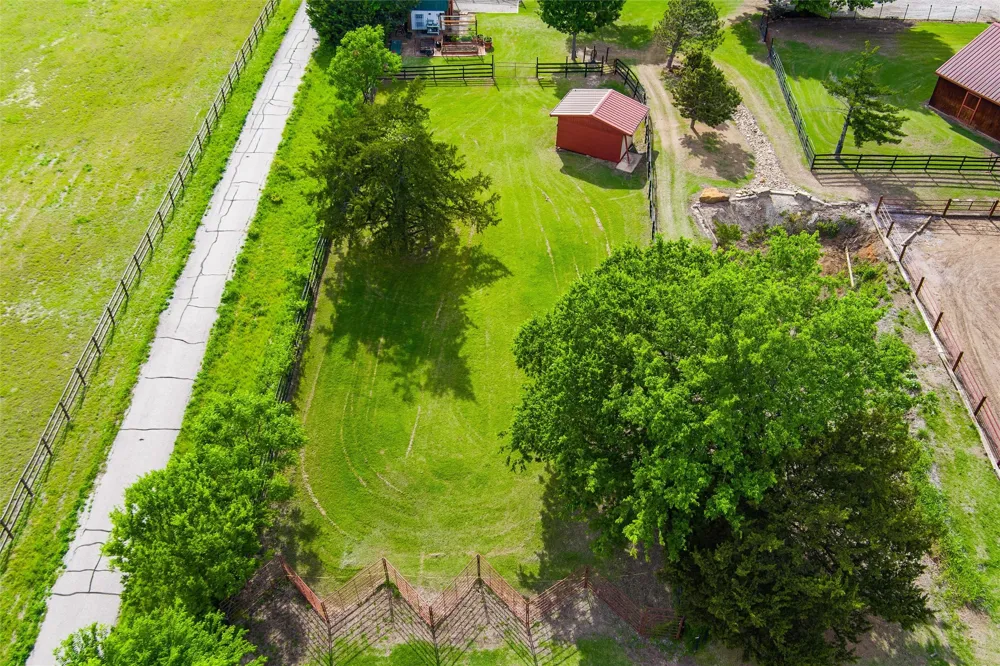 1820 Winningkoff Road Lucas, TX 75002