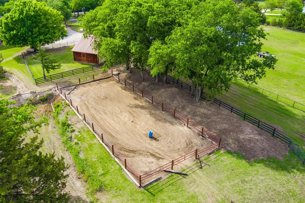 1820 Winningkoff Road Lucas, TX 75002