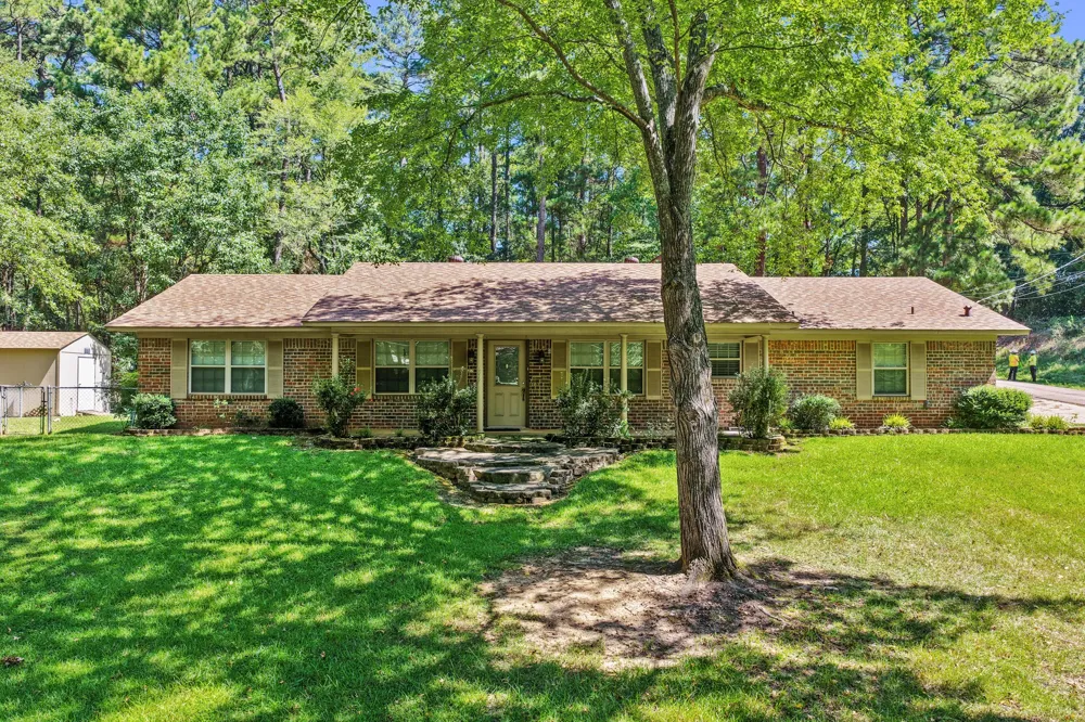 410 S Willis Street Daingerfield, TX 75638