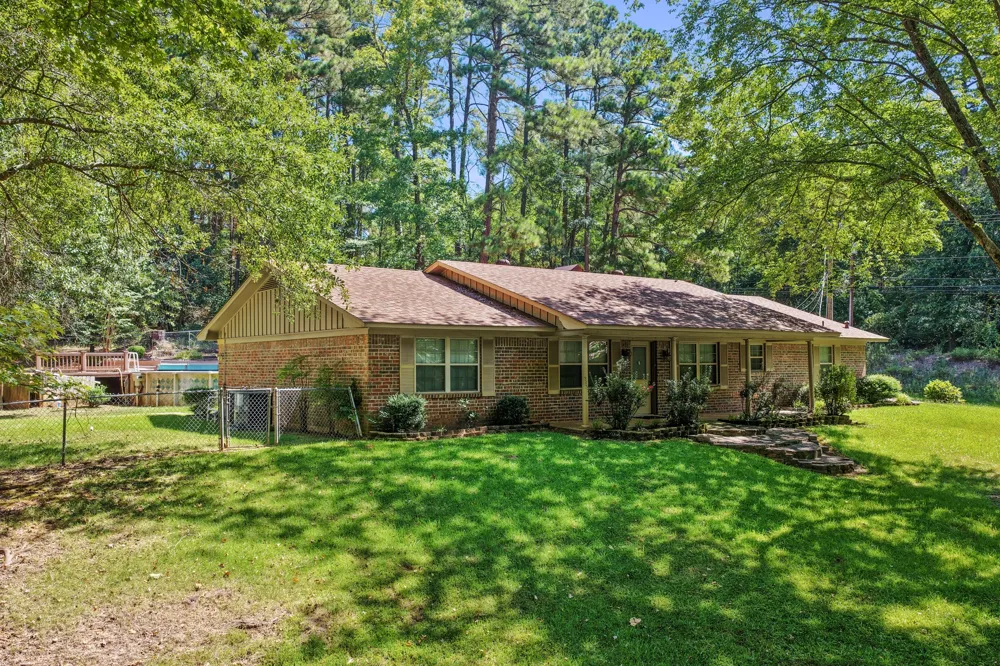 410 S Willis Street Daingerfield, TX 75638