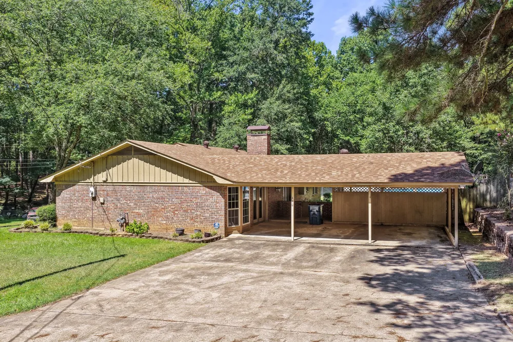 410 S Willis Street Daingerfield, TX 75638