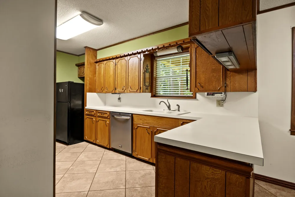 410 S Willis Street Daingerfield, TX 75638