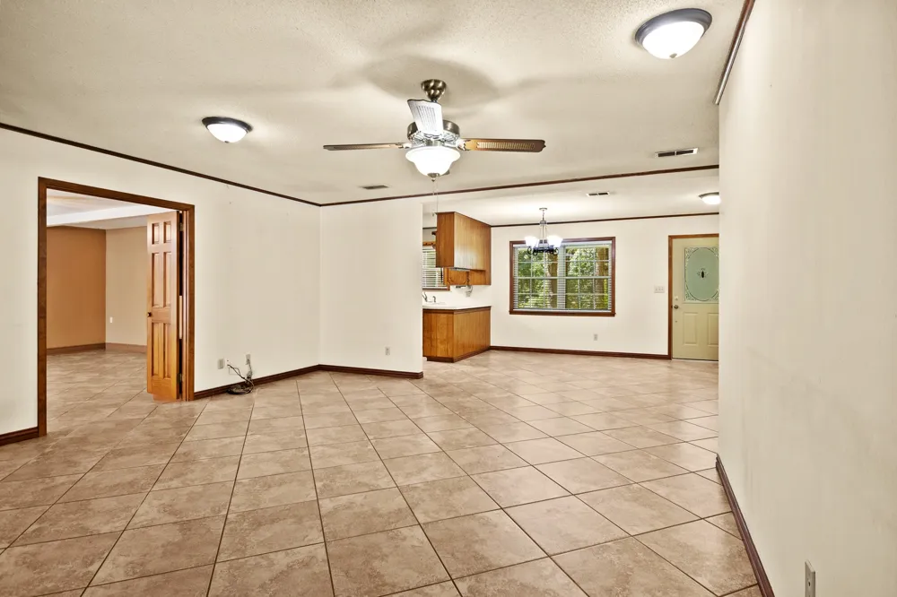 410 S Willis Street Daingerfield, TX 75638
