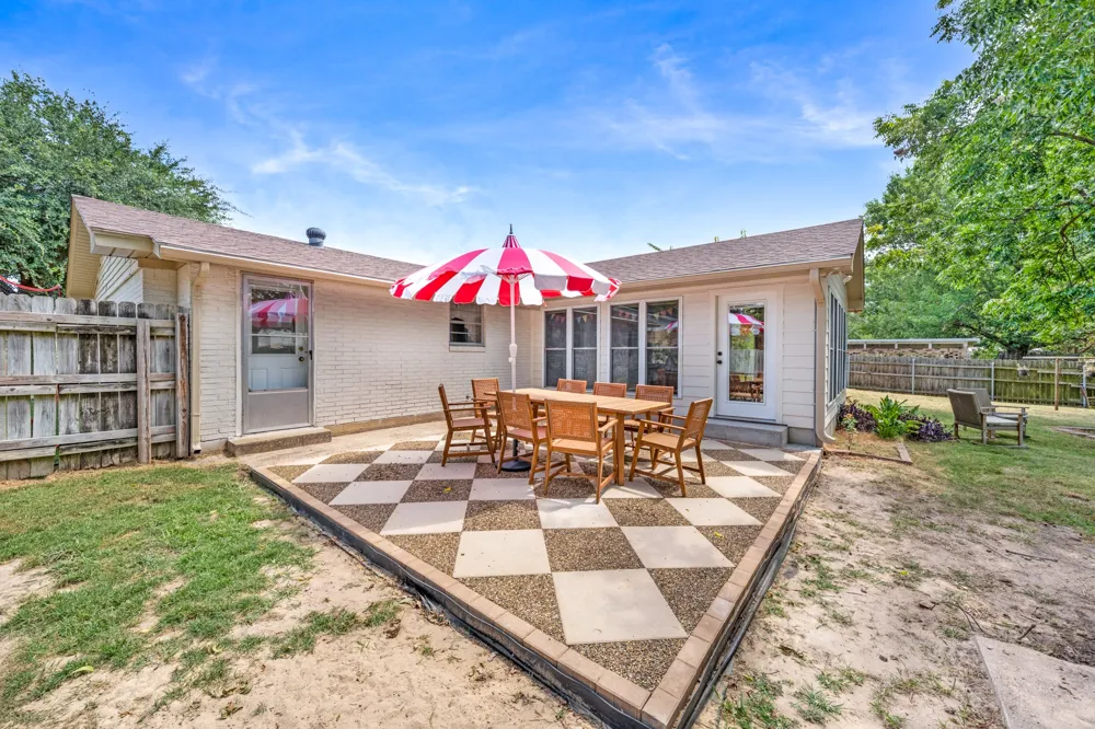 708 Lee Street Sulphur Springs, TX 75482