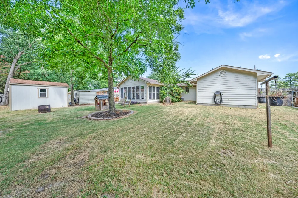 708 Lee Street Sulphur Springs, TX 75482