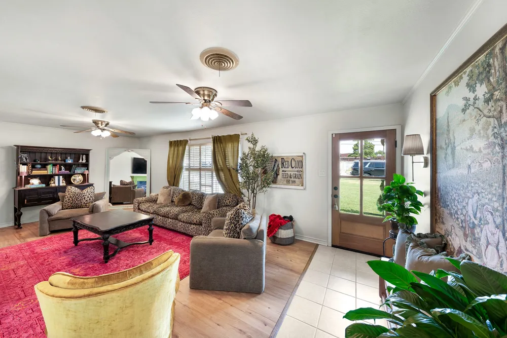 708 Lee Street Sulphur Springs, TX 75482