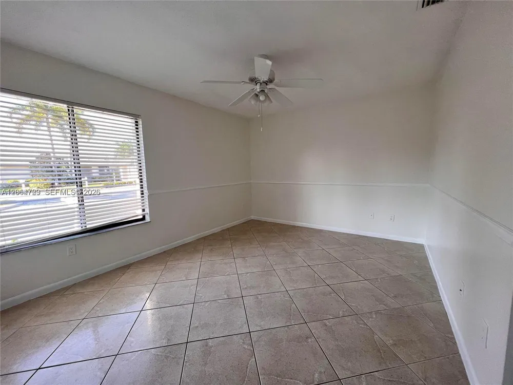 9554 Biscayne Park Ct #9554 Boca Raton, FL 33428