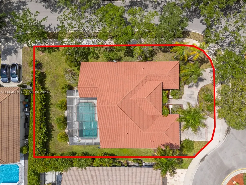 1051 Deerpath Ct Weston, FL 33326