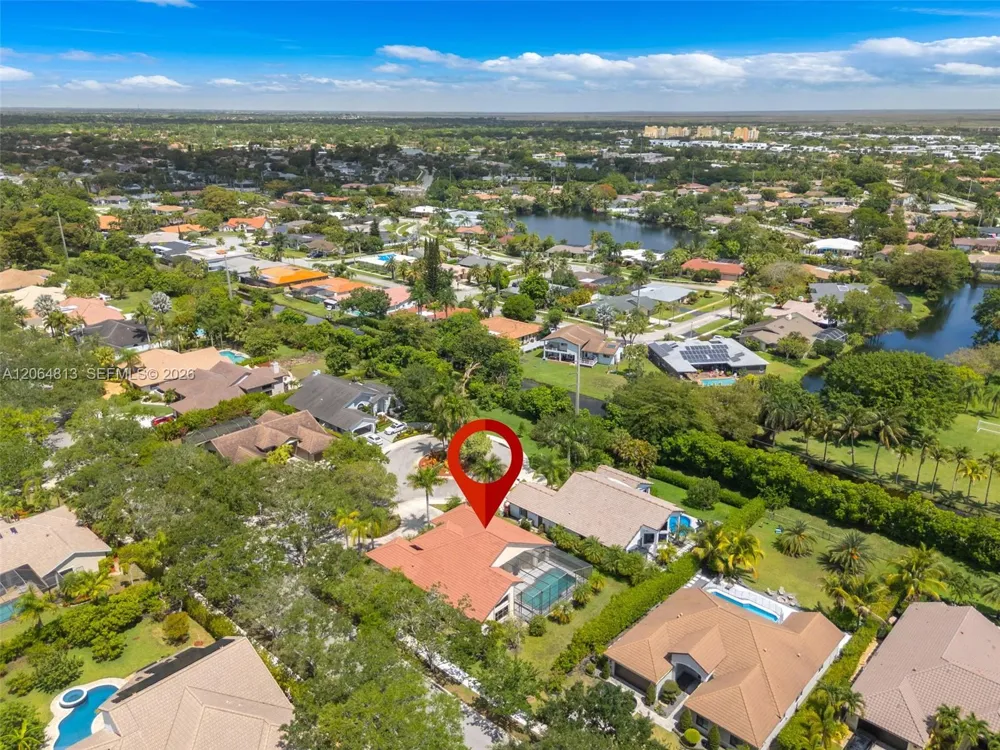 1051 Deerpath Ct Weston, FL 33326