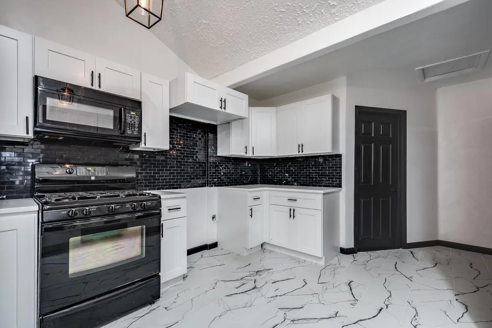30 Crestbriar Court Baytown, TX 77521