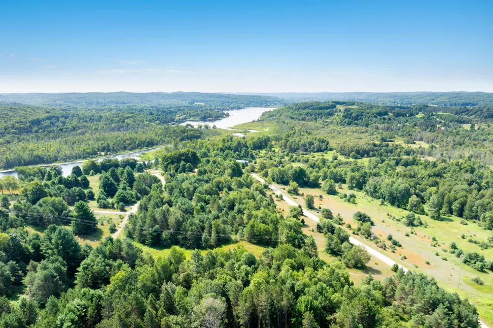 Rolling Ridge Lane Banks Township, MI 49729