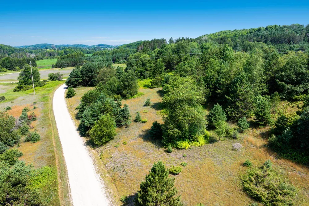 Rolling Ridge Lane Banks Township, MI 49729