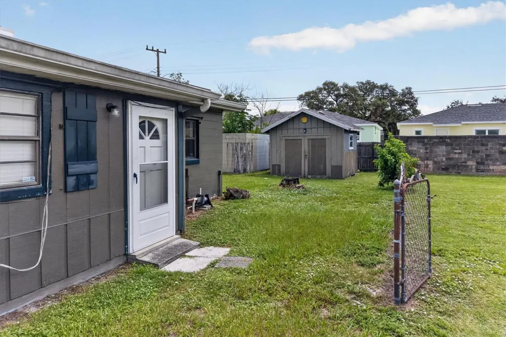 1865 CEDARWOOD DRIVE Melbourne, FL 32935